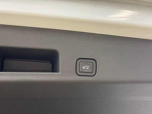 New 2026 GMC Acadia Denali Ultimate w/ LPO, Floor Liner Package image 22