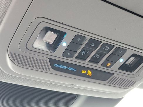 Used 2023 Ford Explorer XLT w/ Equipment Group 202A image 25