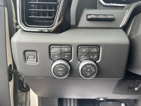 New 2026 GMC Sierra 2500 AT4 w/ AT4 Premium Plus Package image 16