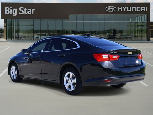 Used 2024 Chevrolet Malibu LT FWD image 3