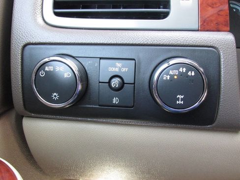Used 2012 Chevrolet Suburban LTZ AWD/4WD image 56