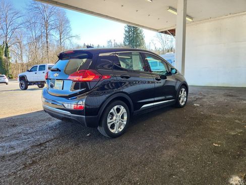 Used 2020 Chevrolet Bolt LT image 3