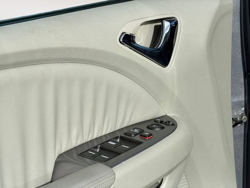Used 2010 Honda Odyssey EX-L image 22