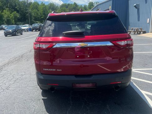 Used 2019 Chevrolet Traverse LT w/ LT Premium Package AWD/4WD image 5