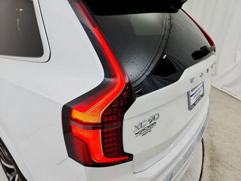 New 2025 Volvo XC90 B6 Core w/ Climate Package image 29