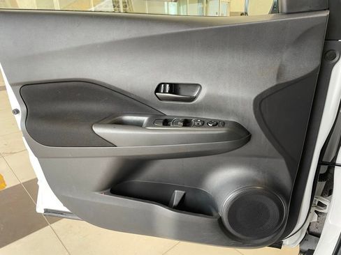 Used 2024 Nissan Kicks S image 9