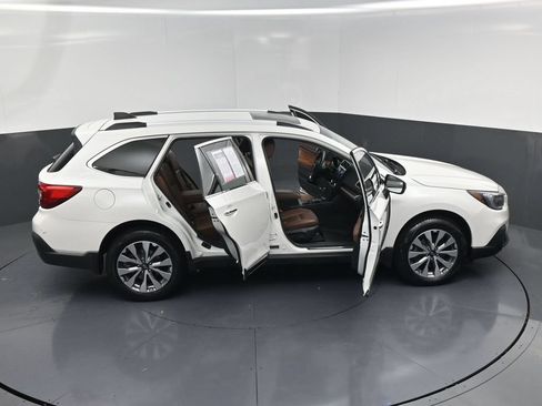 Used 2019 Subaru Outback 2.5i Touring AWD/4WD image 24