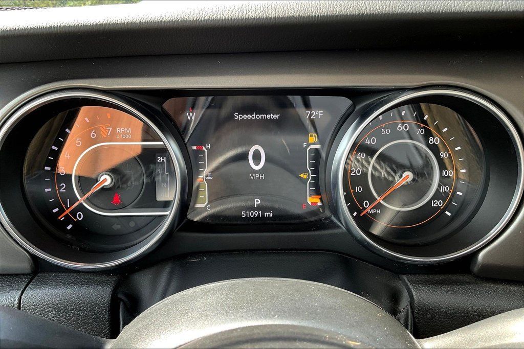 Used 2023 Jeep Gladiator Rubicon w/ Cold Weather Group AWD/4WD image 14