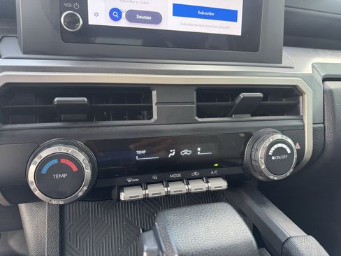 Used 2024 Toyota Tacoma SR5 AWD/4WD image 19