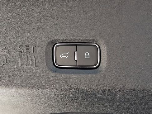 Used 2025 Ford Expedition Max Active AWD/4WD image 31