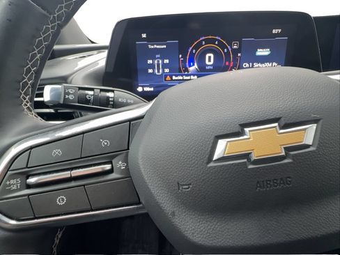Used 2026 Chevrolet Traverse LT FWD image 42