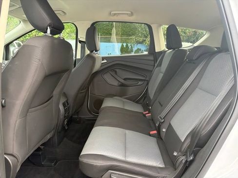 Used 2019 Ford Escape SE AWD/4WD image 14