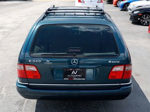 Used 1999 Mercedes-Benz E 320 4MATIC Wagon image 12