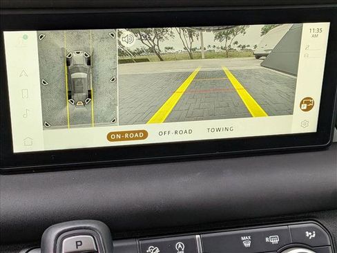 Used 2024 Land Rover Defender 110 X-Dynamic SE image 11