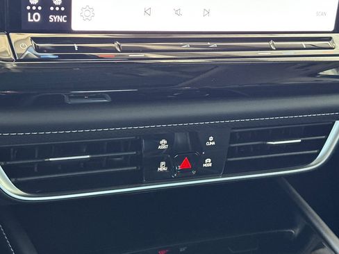 New 2026 Volkswagen Atlas SEL AWD/4WD image 19