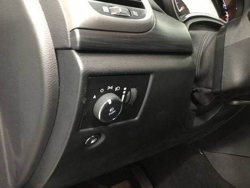 Used 2021 Jeep Grand Cherokee Laredo X AWD/4WD image 9