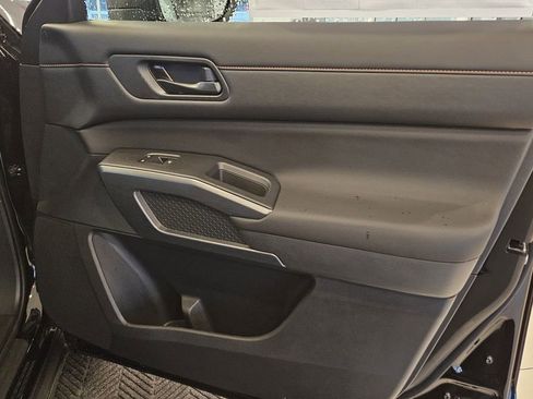 New 2025 Nissan Pathfinder Rock Creek image 21