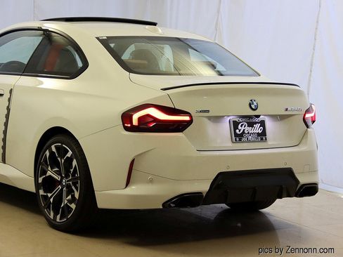 Used 2025 BMW M240i xDrive Coupe w/ Premium Package image 8