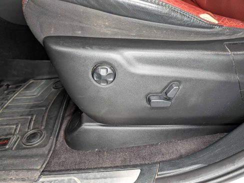 Used 2018 Dodge Durango SRT w/ SRT Interior Appearance Group image 43