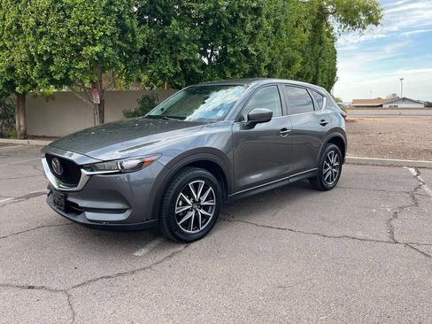 Used 2018 MAZDA CX-5 Touring w/ Preferred Equipment Package AWD/4WD image 4