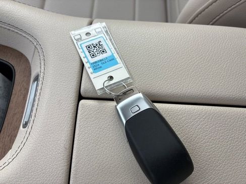 Used 2024 Mercedes-Benz GLE 450 4MATIC image 39