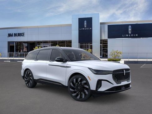 New 2026 Lincoln Nautilus Reserve w/ Jet Appearance Package image 7