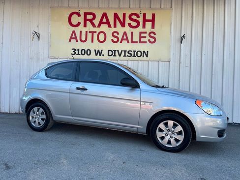 Used 2009 Hyundai Accent GS w/ Popular Equipment Pkg 2 image 4