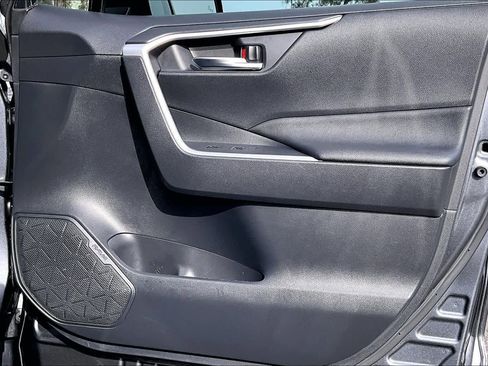 Used 2022 Toyota RAV4 SE w/ SE Grade Weather Package image 21