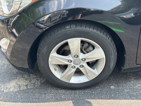 Used 2012 Hyundai Elantra GLS w/ Preferred Pkg 3 image 7