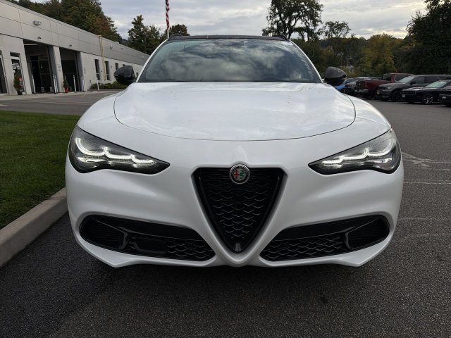New 2026 Alfa Romeo Stelvio Sprint w/ Convenience Package AWD/4WD image 3