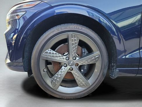 Used 2025 Genesis GV70 3.5T Sport w/ Sport Advanced Package AWD/4WD image 9