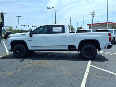 New 2026 Chevrolet Silverado 2500 High Country w/ Technology Package AWD/4WD image 6