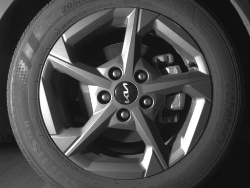 Used 2025 Kia K4 LXS image 13