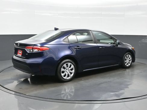 Used 2024 Toyota Corolla LE FWD image 6