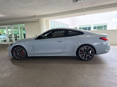 Used 2023 BMW 430i Coupe w/ M Sport Package RWD image 2