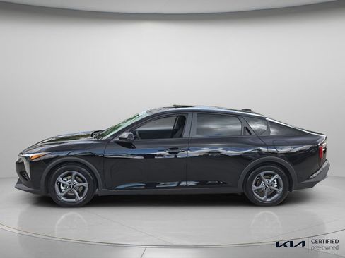 Certified 2025 Kia K4 FWD image 3