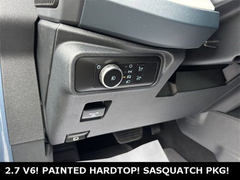 New 2025 Ford Bronco Heritage Edition image 8