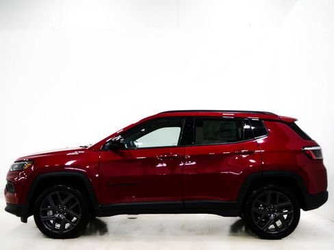 New 2026 Jeep Compass Latitude image 5