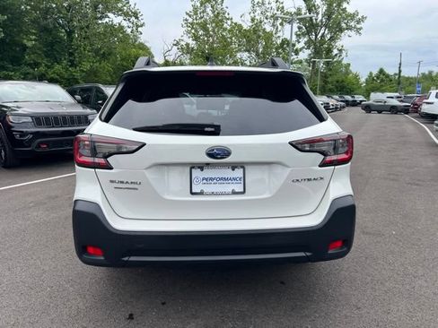 Used 2023 Subaru Outback Premium AWD/4WD image 29