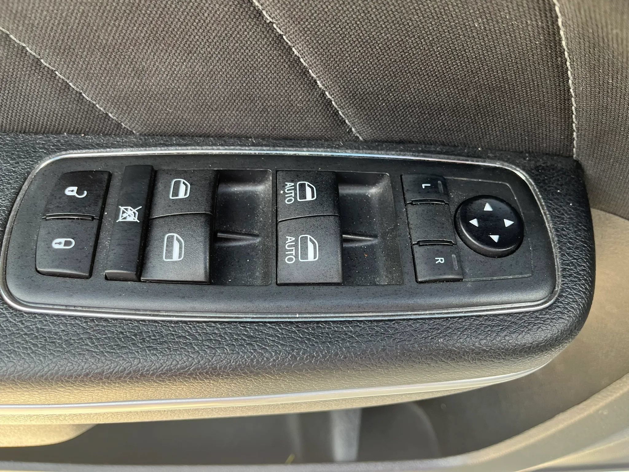 Used 2020 Dodge Charger SXT AWD/4WD image 26