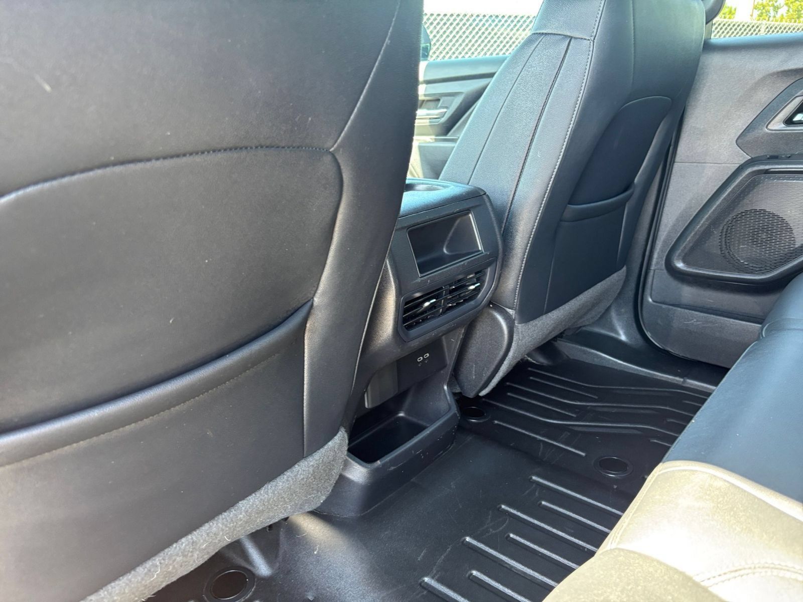 Used 2024 Chevrolet Silverado EV W/T AWD/4WD image 27