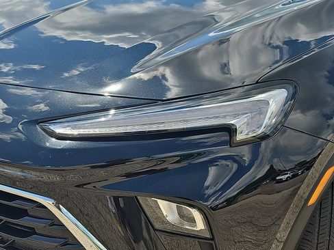 Certified 2025 Buick Encore GX Preferred AWD/4WD image 35