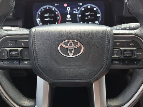 Certified 2025 Toyota 4Runner TRD Off-Road Premium AWD/4WD image 29