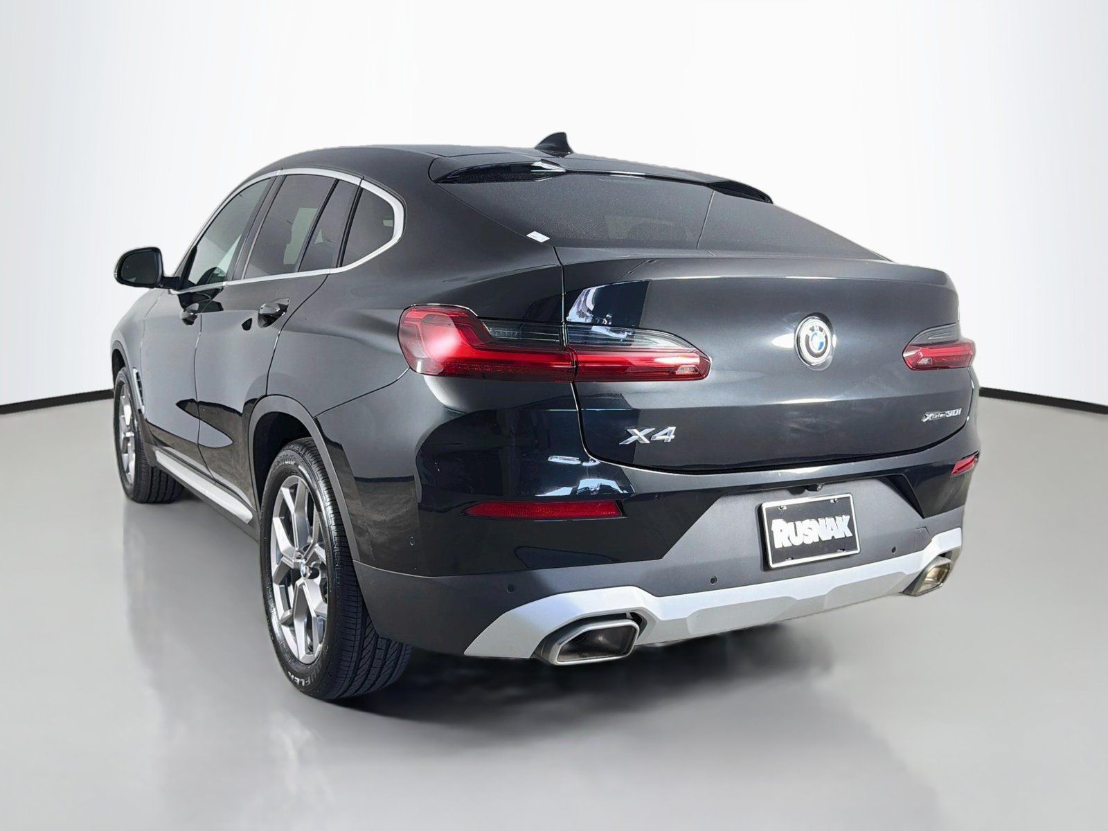 Certified 2024 BMW X4 xDrive30i w/ Premium Package AWD/4WD image 5