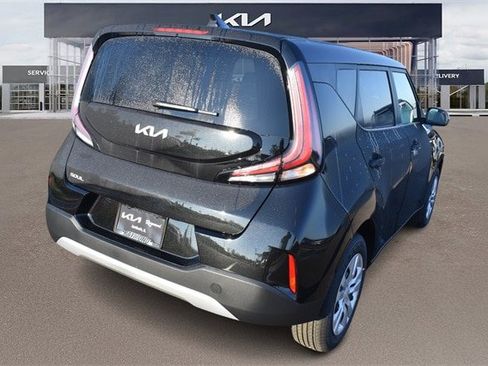 New 2025 Kia Soul LX image 3