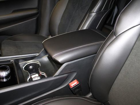 New 2025 Jeep Grand Cherokee Altitude image 22