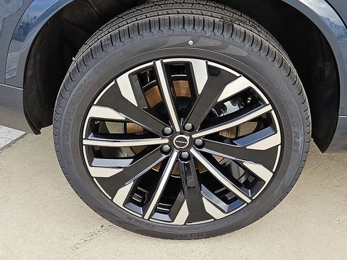 New 2026 Volvo XC90 B6 Ultra w/ Protection Package AWD/4WD image 7