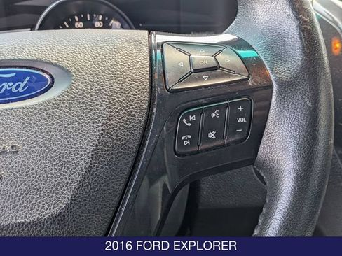 Used 2016 Ford Explorer XLT w/ Equipment Group 202A AWD/4WD image 20