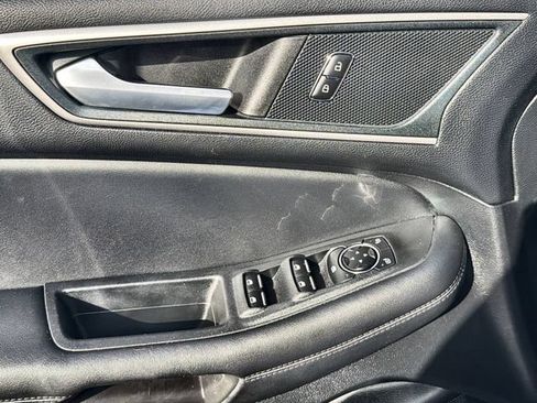 Used 2024 Ford Edge SEL AWD/4WD image 13