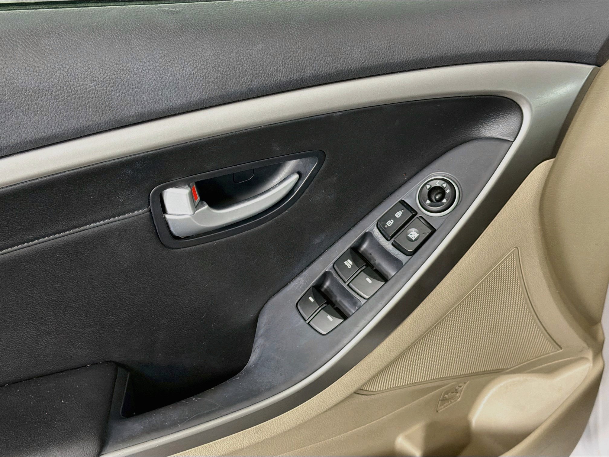 Used 2013 Hyundai Elantra GT w/ Style Pkg FWD image 15